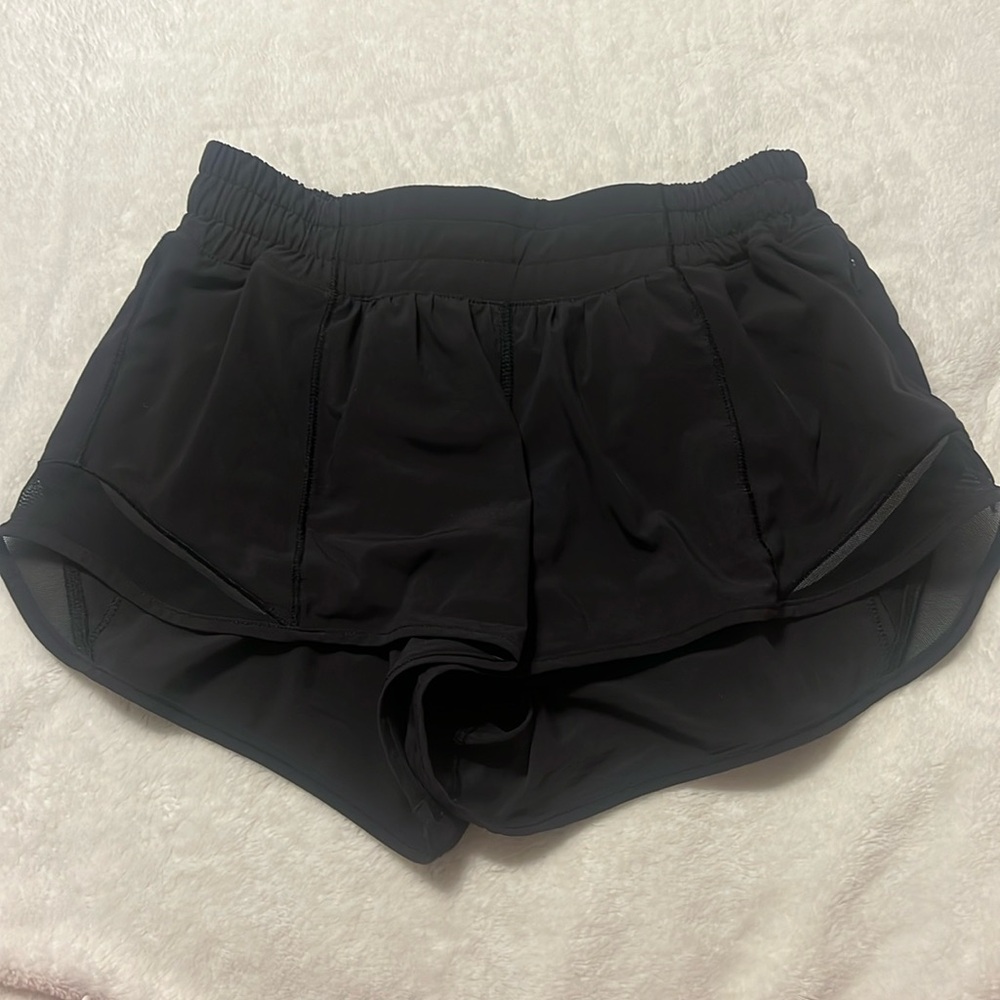 Black Lulu Shorts!